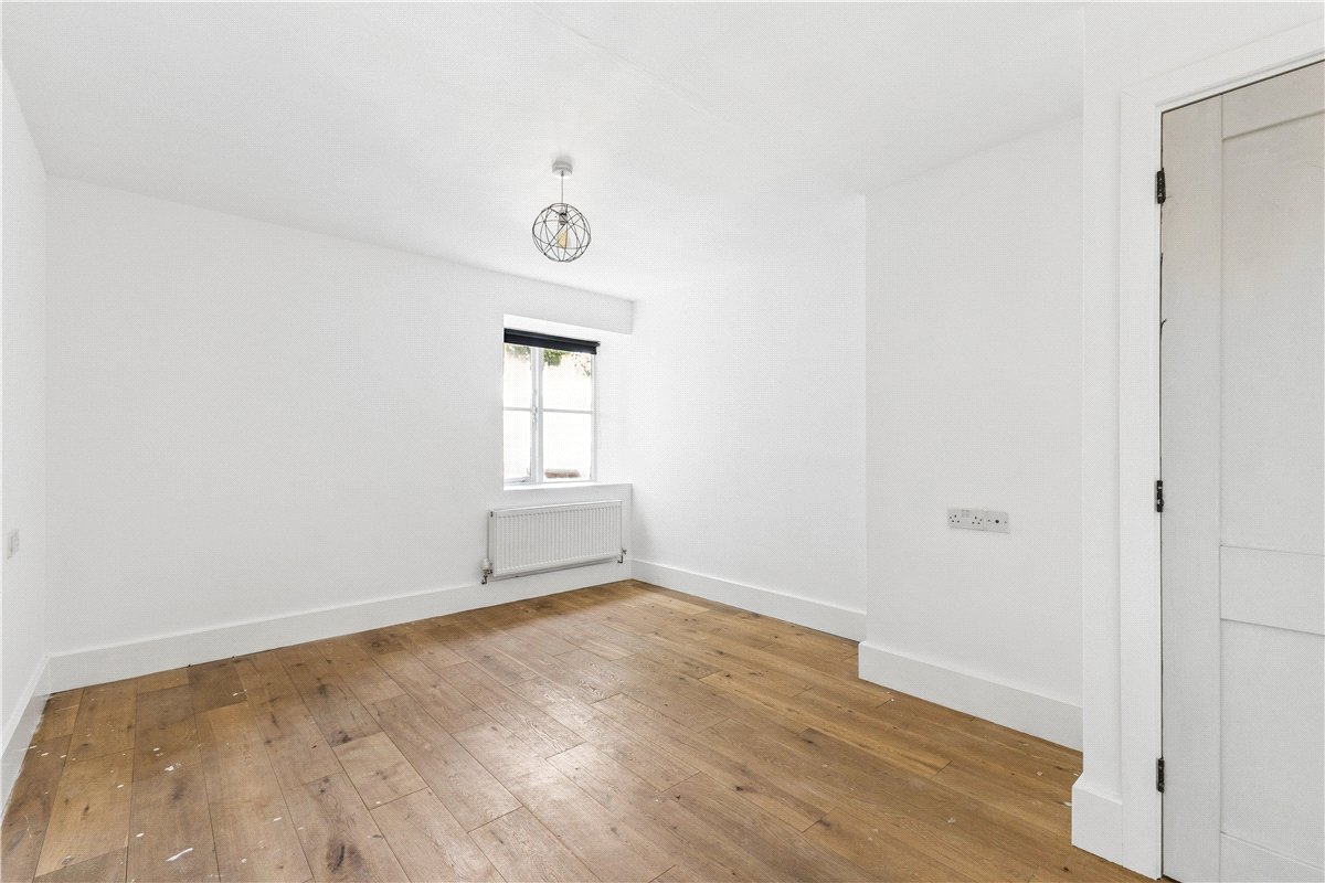 3 bedroom house, West Street, Aldbourne SN8 - Available