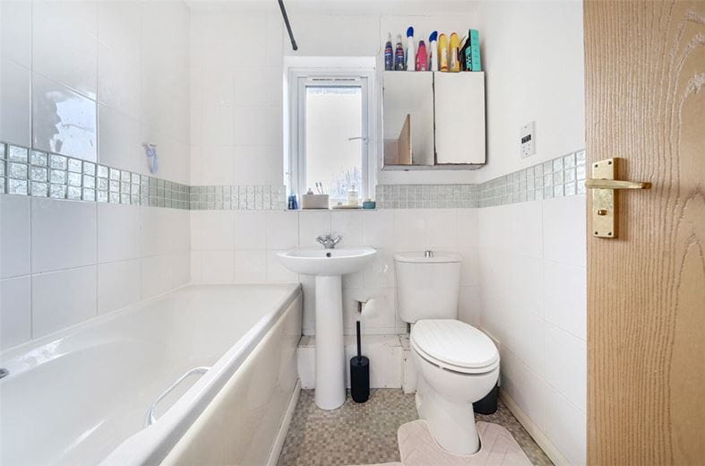 2 bedroom house, Badger Close, Royal Wootton Bassett SN4 - Available