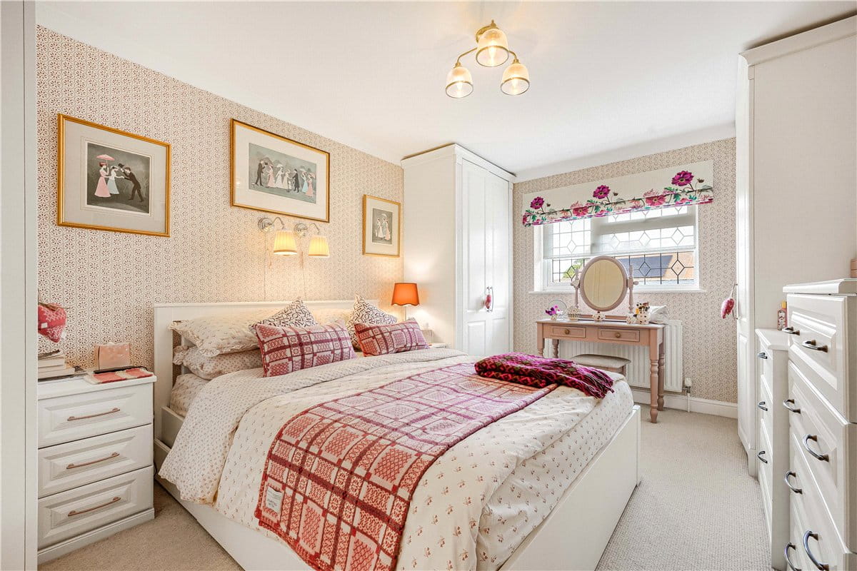 5 bedroom house, Forge Close, Milton Lilbourne SN9 - Available