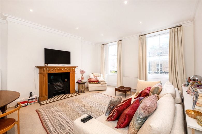 1 bedroom flat, Upper Wimpole Street, Marylebone W1G - Available