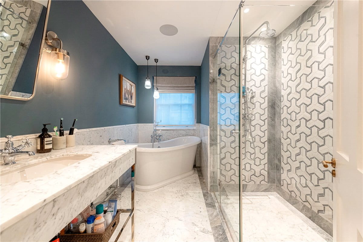 3 bedroom maisonette, Shepherd Street, Mayfair W1J - Available