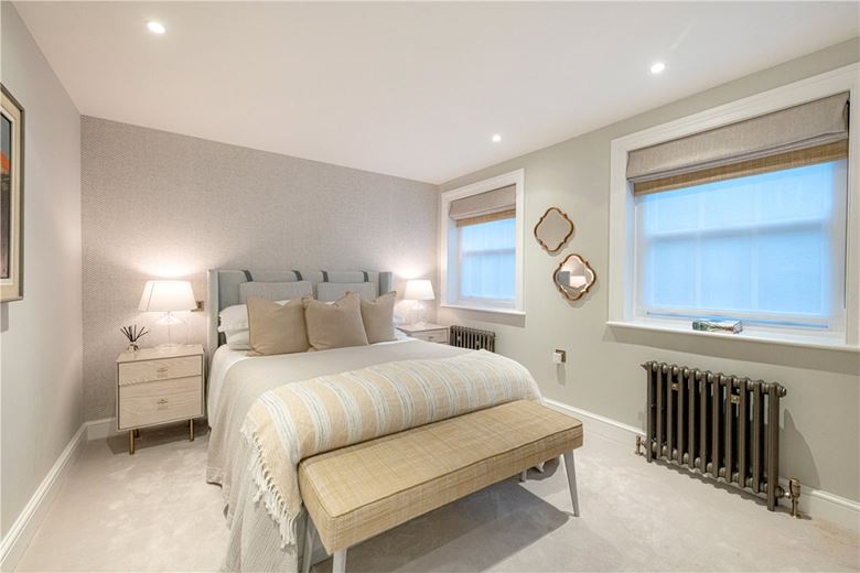 3 bedroom maisonette, Shepherd Street, Mayfair W1J - Available