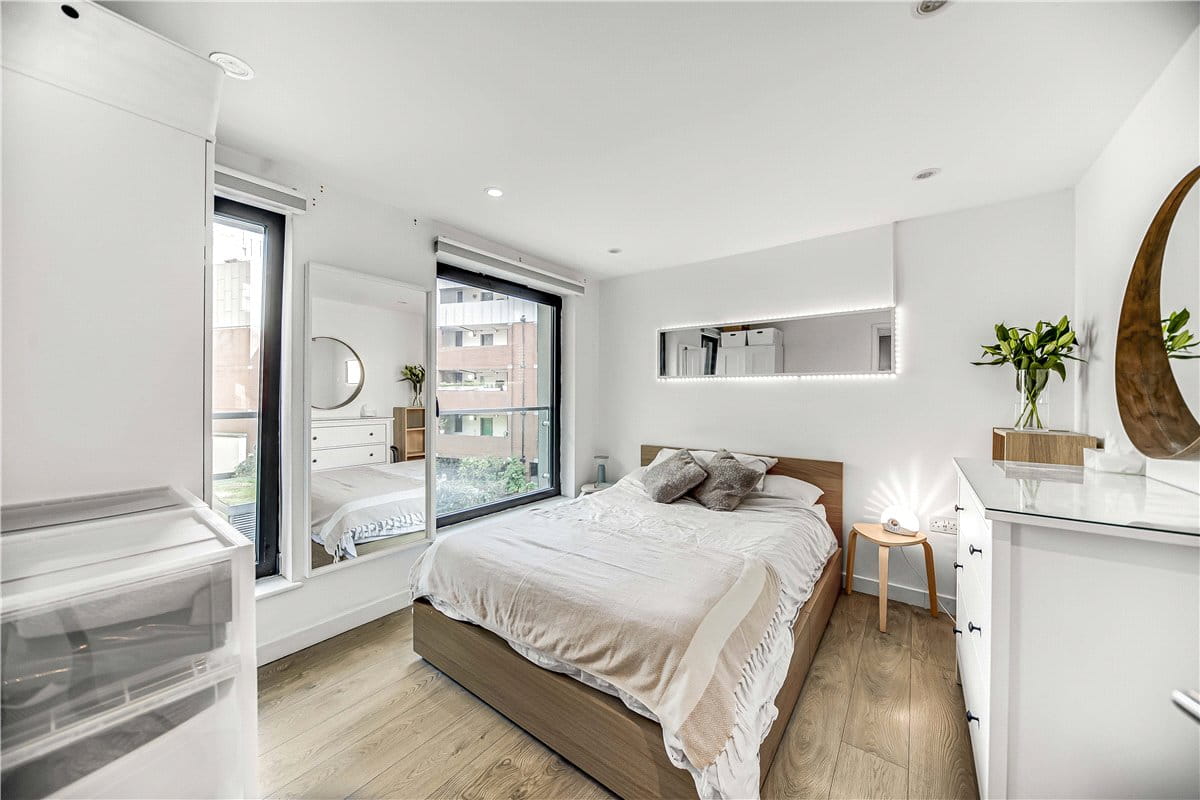 2 bedroom flat, Greenwell Street, Marylebone W1W - Available