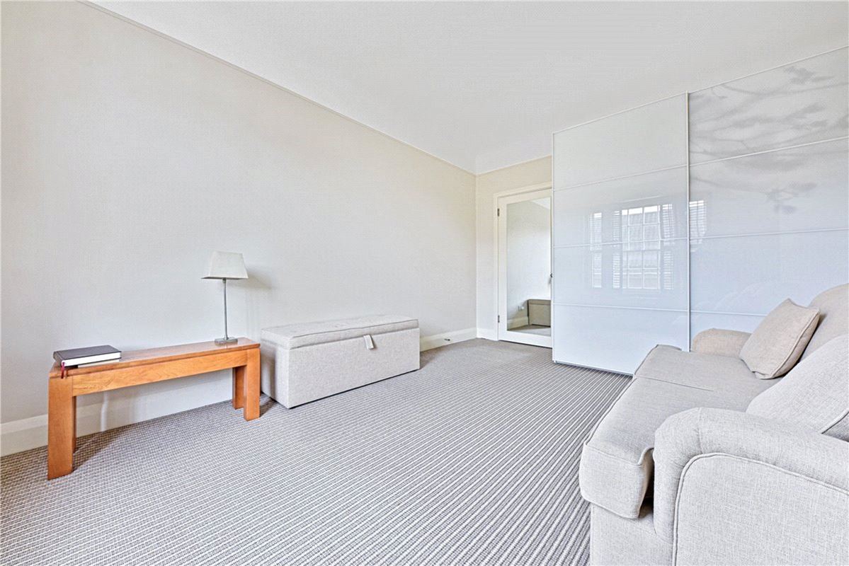 2 bedroom flat, Bryanston Place, Marylebone W1H - Available