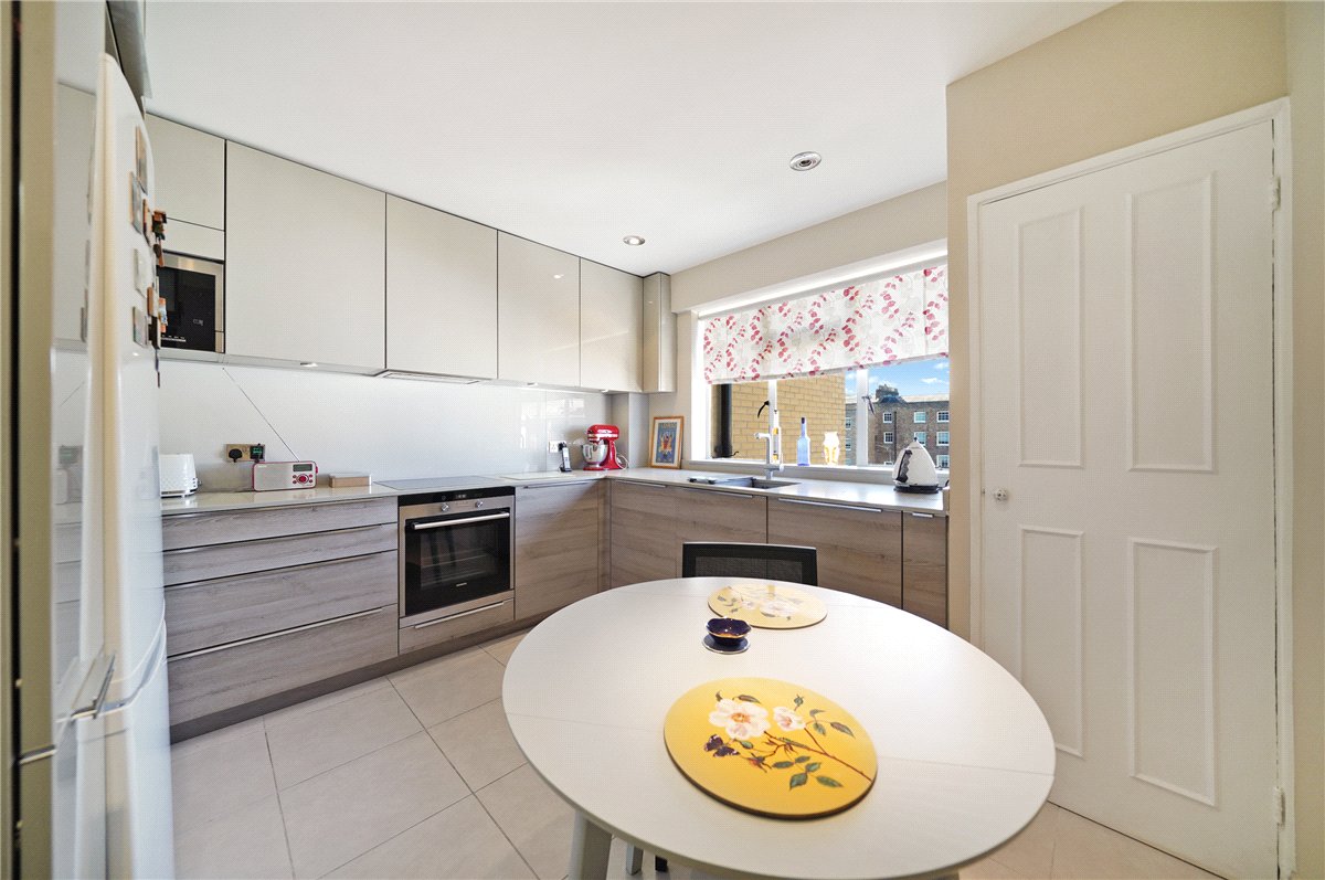 3 bedroom flat, Montagu Street, London W1H - Available