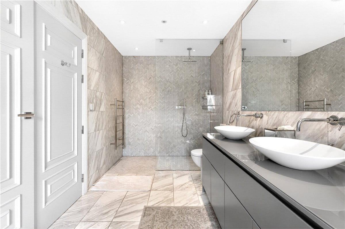 3 bedroom flat, Tavistock Street, London WC2E - Available