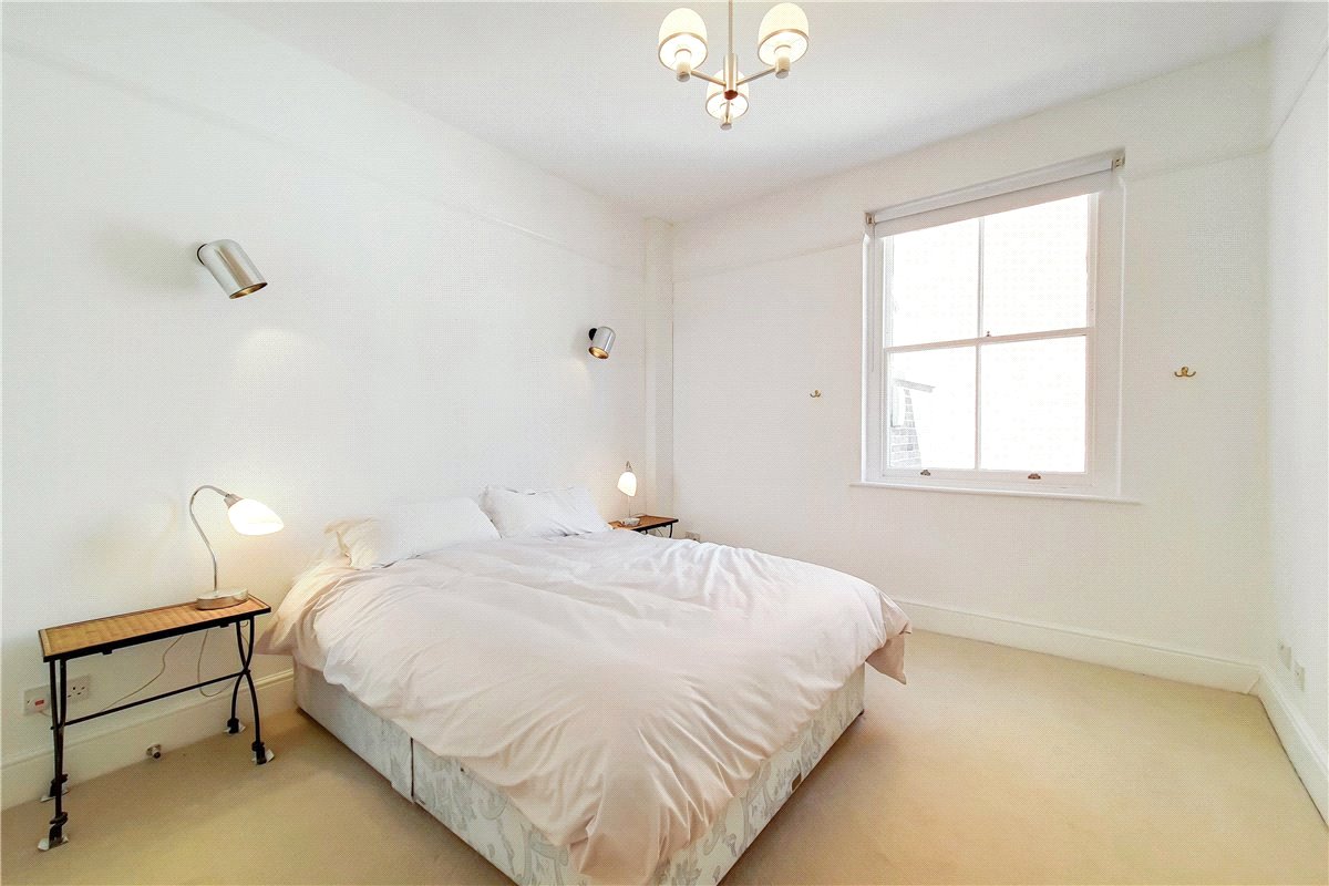 2 bedroom house, Wimpole Mews, Marylebone W1G - Available