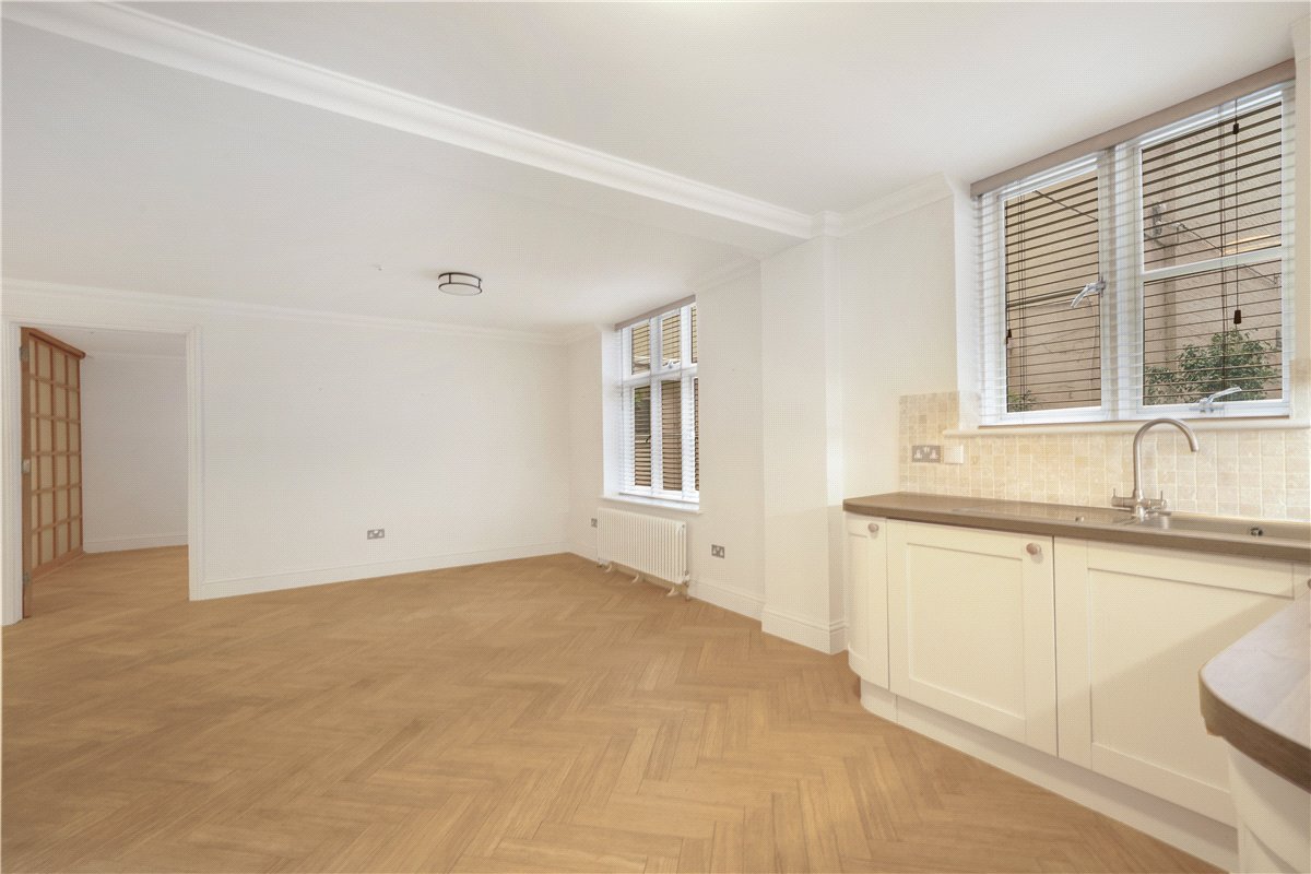 1 bedroom flat, South Audley Street, Mayfair W1K - Available