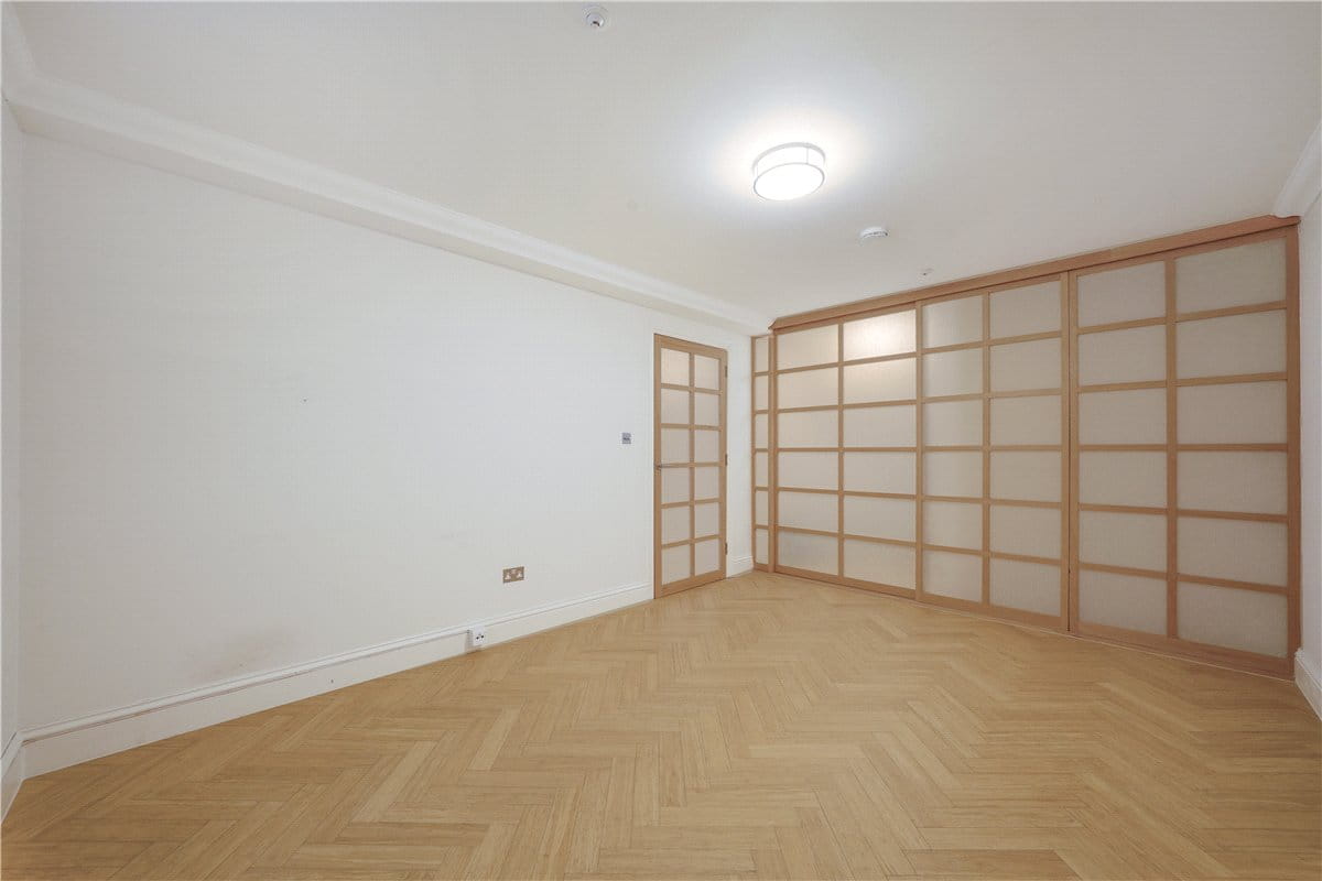 1 bedroom flat, South Audley Street, Mayfair W1K - Available