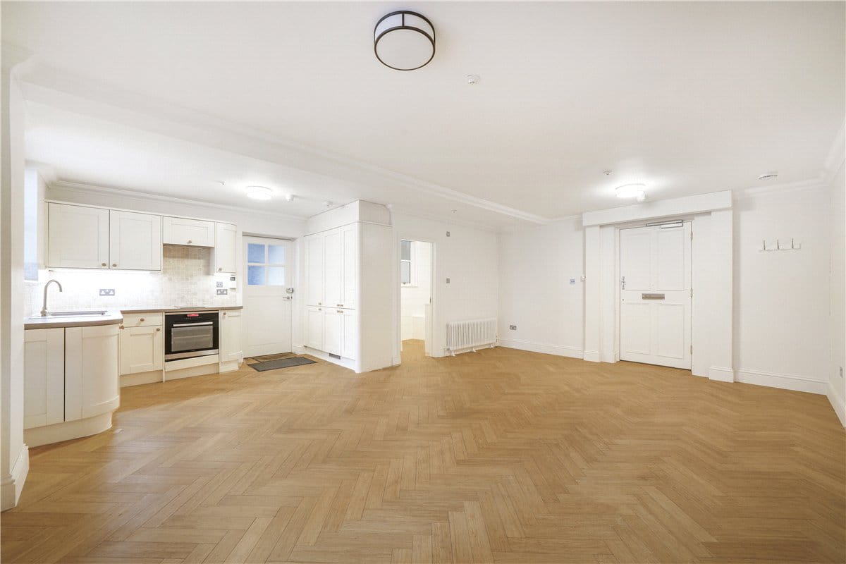 1 bedroom flat, South Audley Street, Mayfair W1K - Available