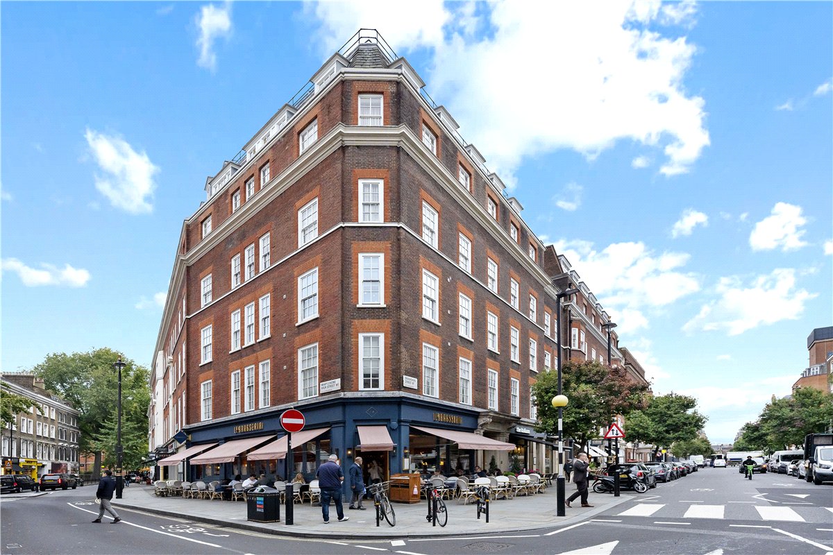 1 bedroom flat, Basildon Court, 28 Devonshire Street W1G - Available