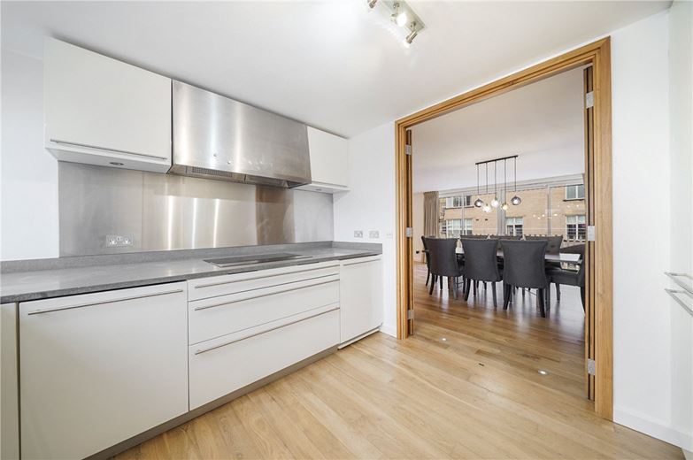 2 bedroom flat, William Mews, Knightsbridge SW1X - Available