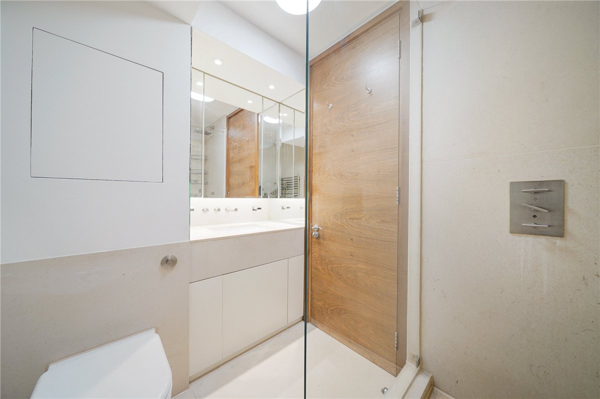 2 bedroom flat, William Mews, Knightsbridge SW1X - Available