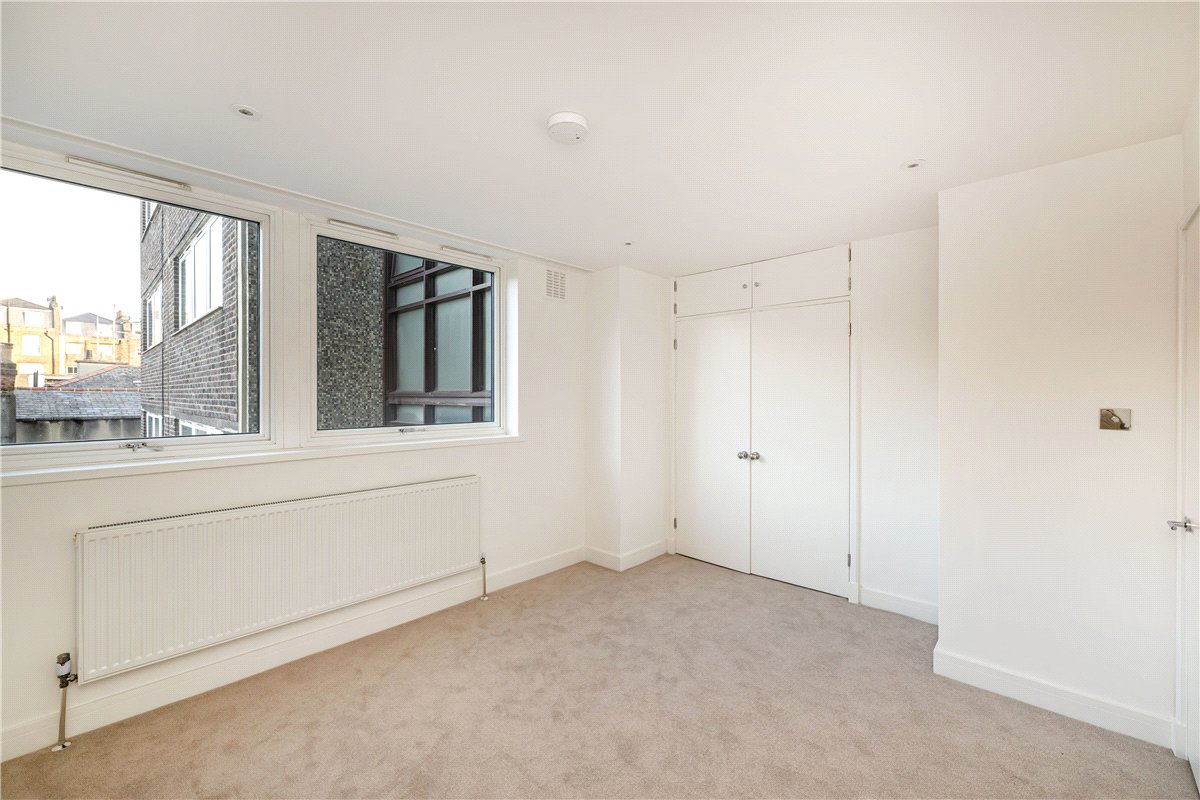 3 bedroom flat, William Mews, Belgravia SW1X - Available