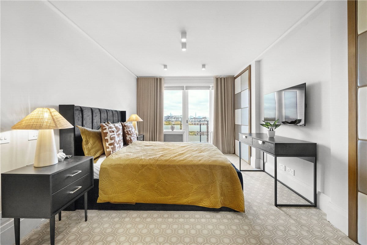 4 bedroom flat, Kingston House South, Ennismore Gardens SW7 - Available