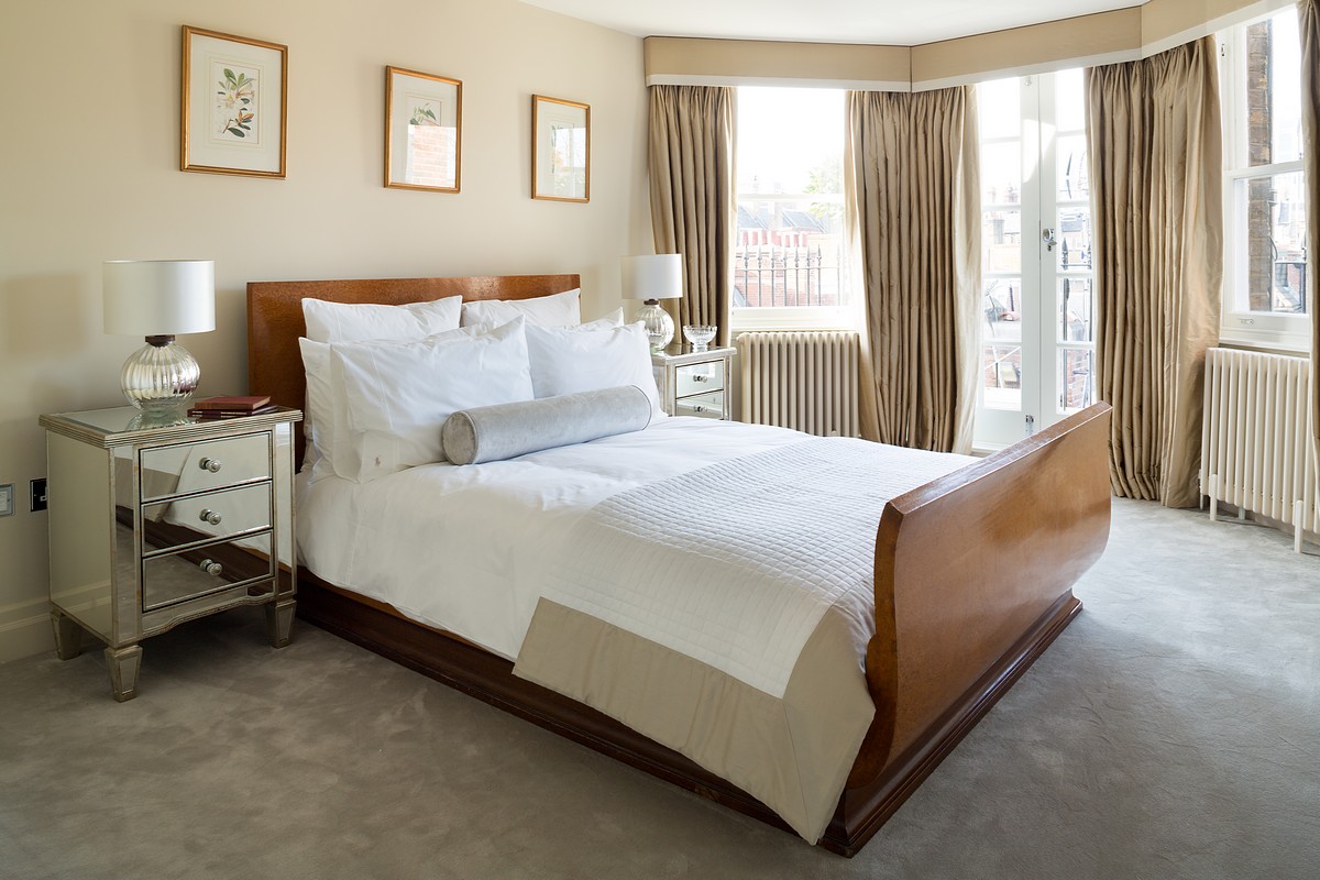 6 bedroom house, Upper Brook Street, Mayfair W1K - Available