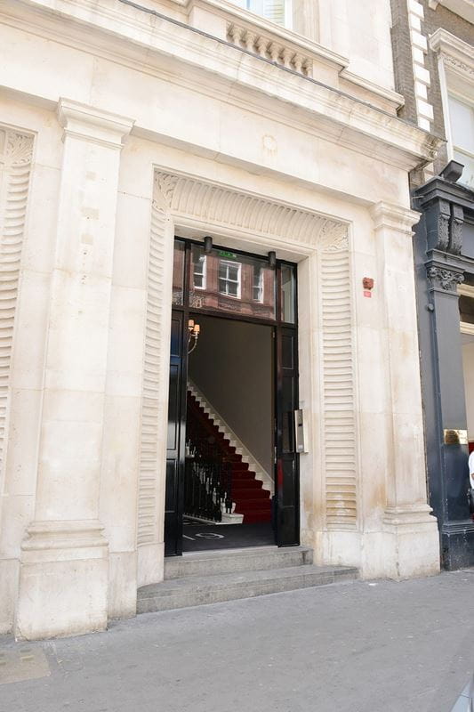 1 bedroom flat, Bedford Street, Covent Garden WC2E