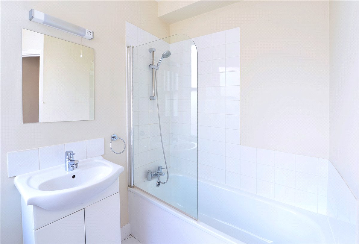 1 bedroom flat, Hill Street, Mayfair W1J - Available