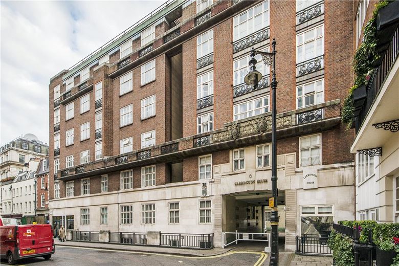 2 bedroom flat, Carrington House, Hertford Street W1J - Available