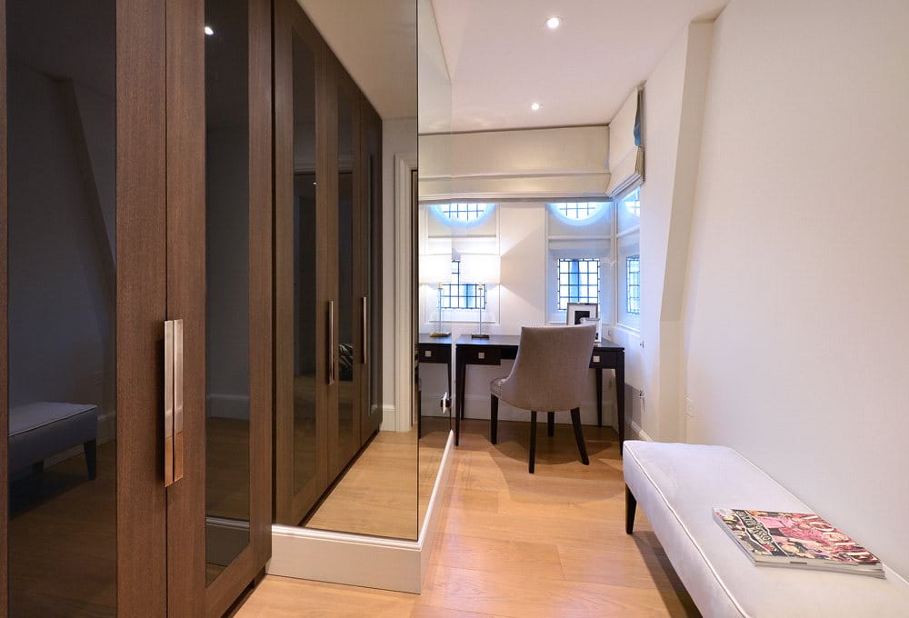 2 bedroom flat, Duke Street, Mayfair W1K - Available