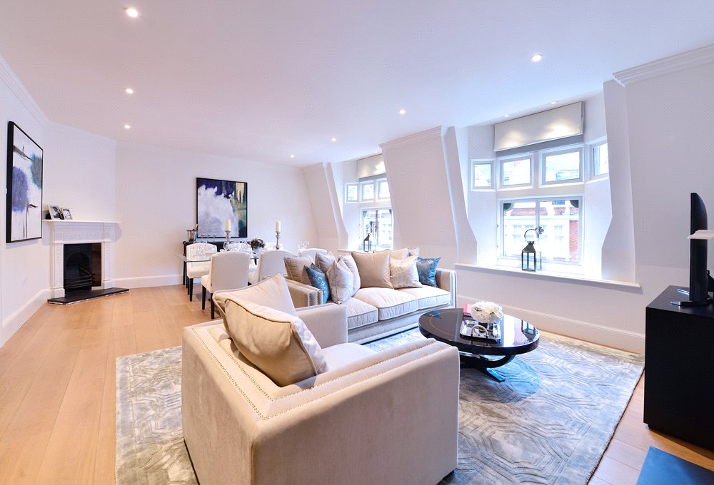 2 bedroom flat, Duke Street, Mayfair W1K - Available