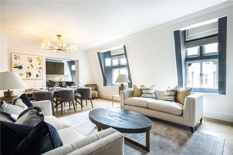 3 bedroom flat, Duke Street, Mayfair W1K - Available