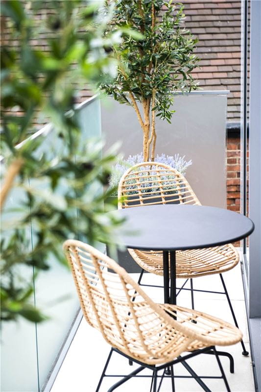 3 bedroom flat, Duke Street, Mayfair W1K - Available