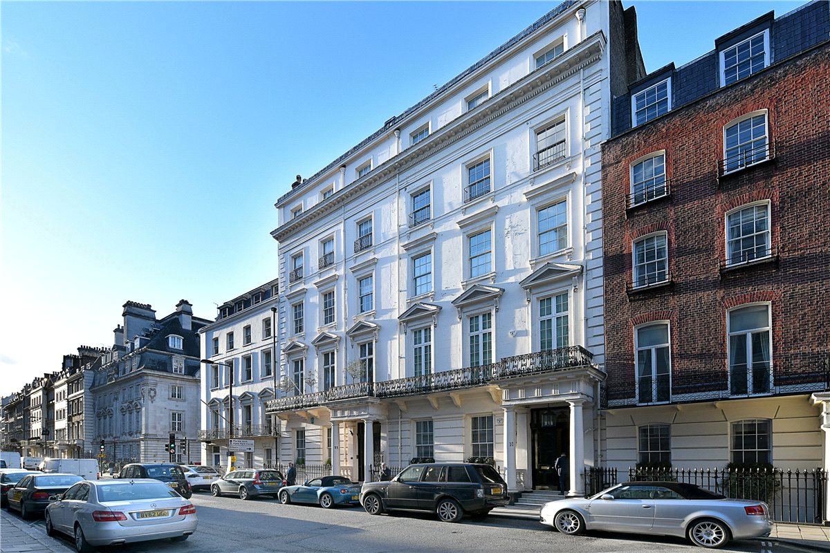 4 bedroom flat, Upper Grosvenor Street, Mayfair W1K - Available
