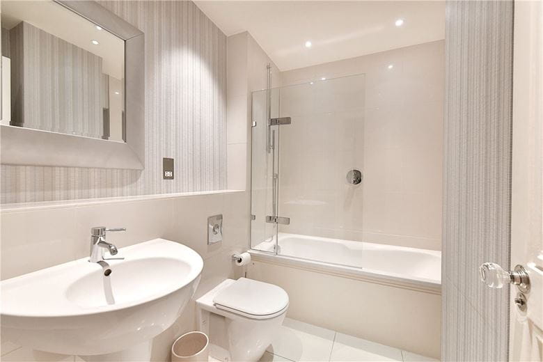 4 bedroom flat, Upper Grosvenor Street, Mayfair W1K - Available