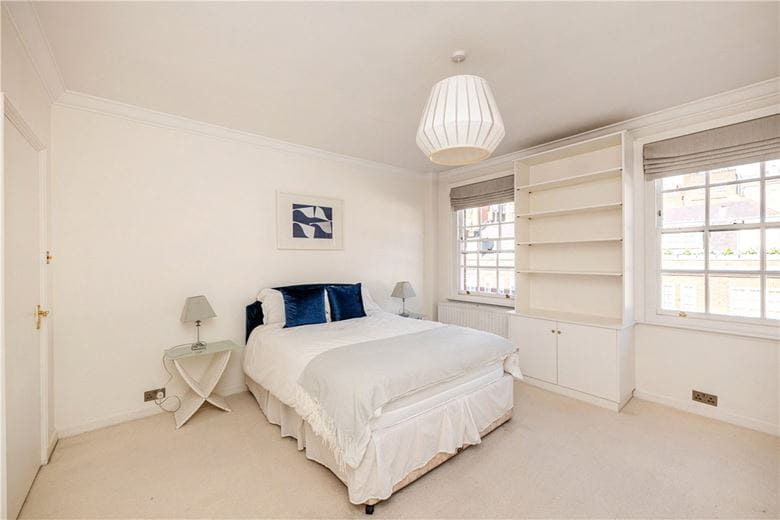 2 bedroom flat, Reeves Mews, Mayfair W1K - Available