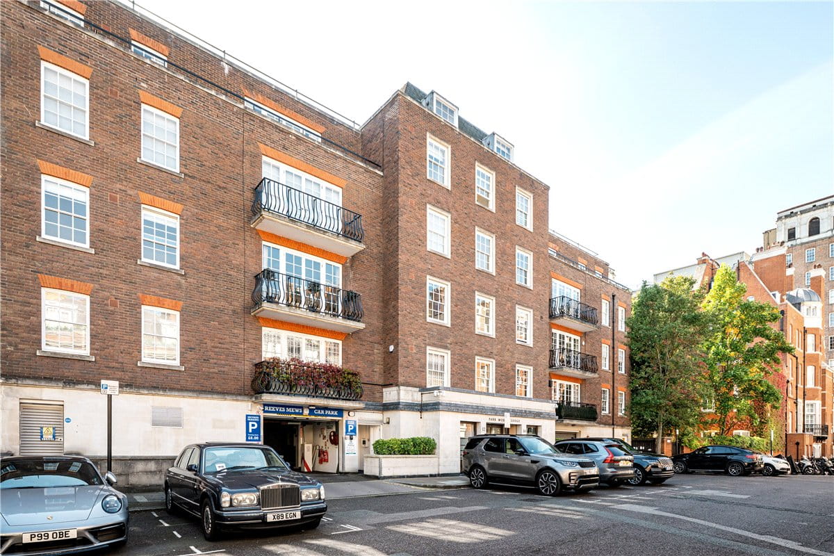 2 bedroom flat, Reeves Mews, Mayfair W1K - Available