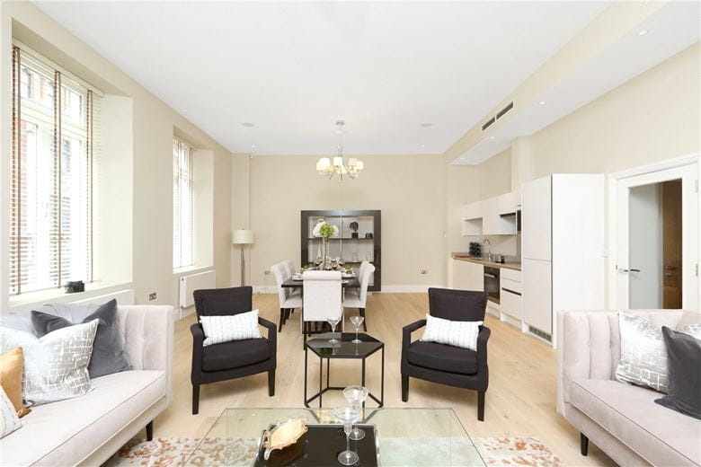 2 bedroom flat, Bell Yard, Strand WC2A - Available