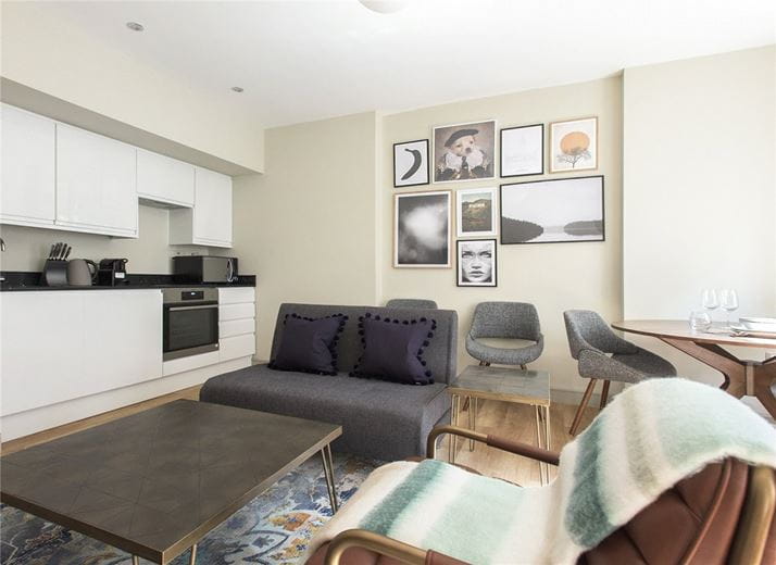 1 bedroom flat, St Georges Street, London W1S - Available