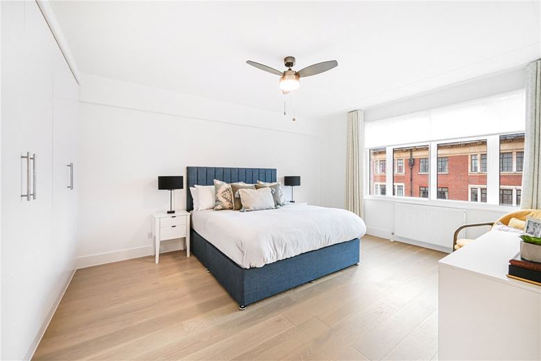 1 bedroom , Richmond Court, 200 Sloane Street SW1X - Available