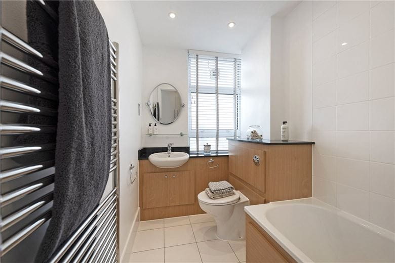 1 bedroom flat, Sloane Street, London SW1X - Available
