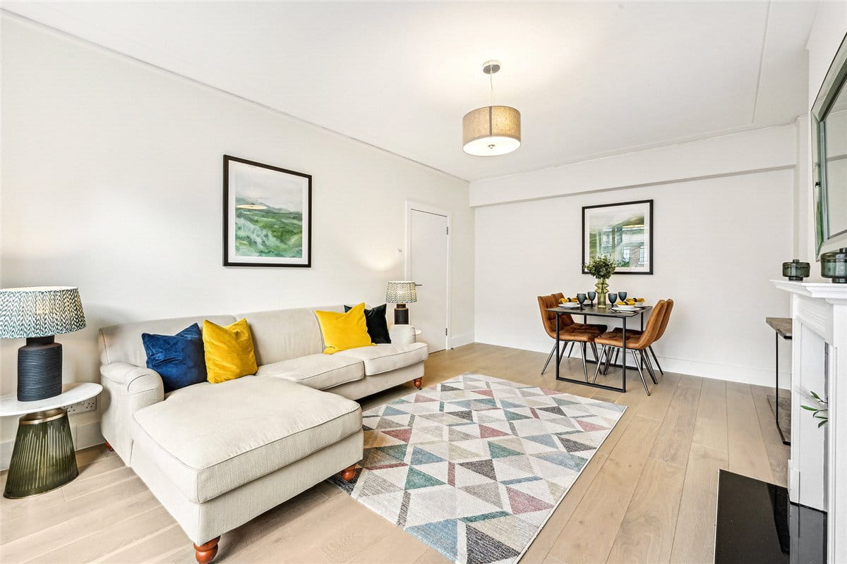 1 bedroom , Richmond Court, 200 Sloane Street SW1X - Available