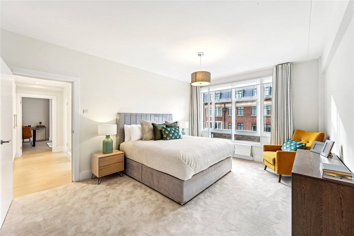 1 bedroom , Richmond Court, 200 Sloane Street SW1X - Available