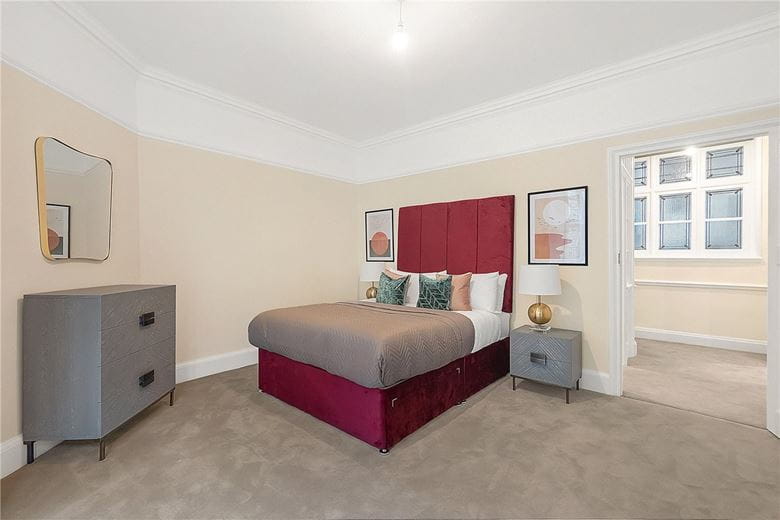 1 bedroom flat, Bury Street, St James's SW1Y