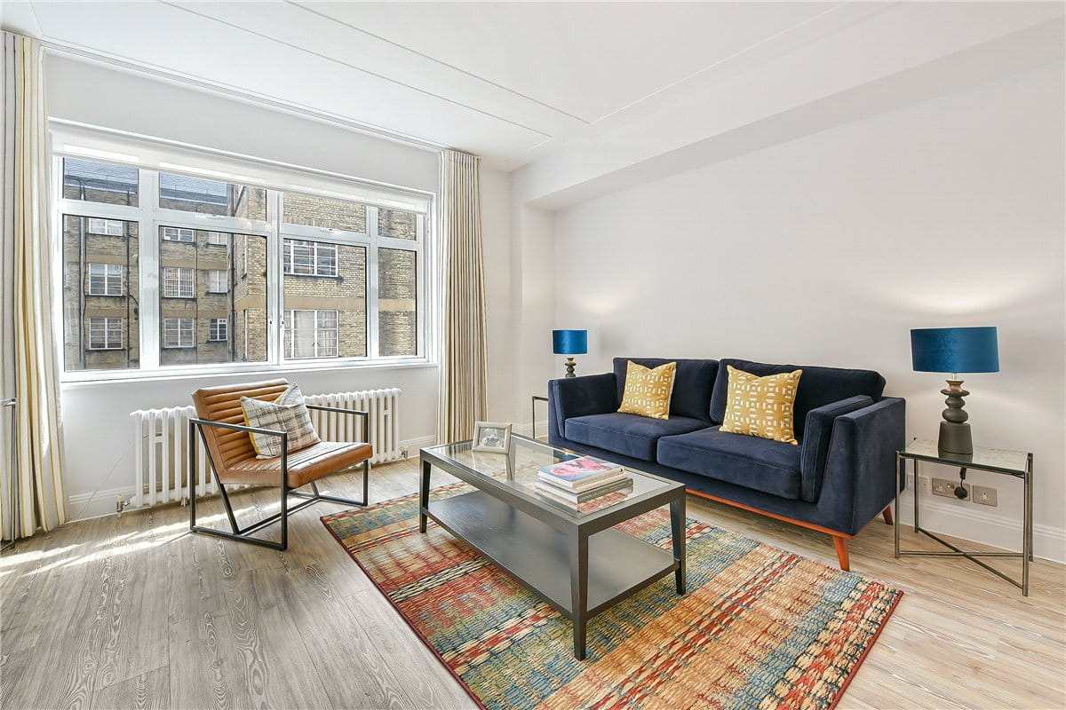 2 bedroom flat, Richmond Court, 200 Sloane Street SW1X - Available