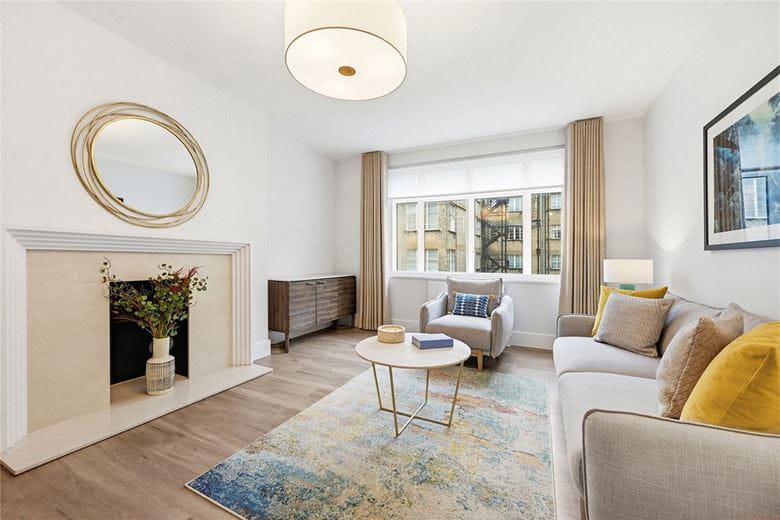 1 bedroom flat, Richmond Court, 200 Sloane Street SW1X - Available
