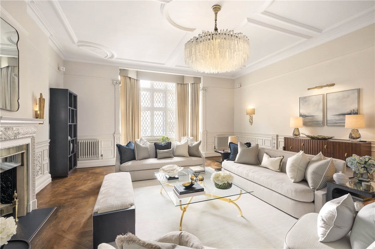 8 bedroom house, Mount Street, Mayfair W1K - Available
