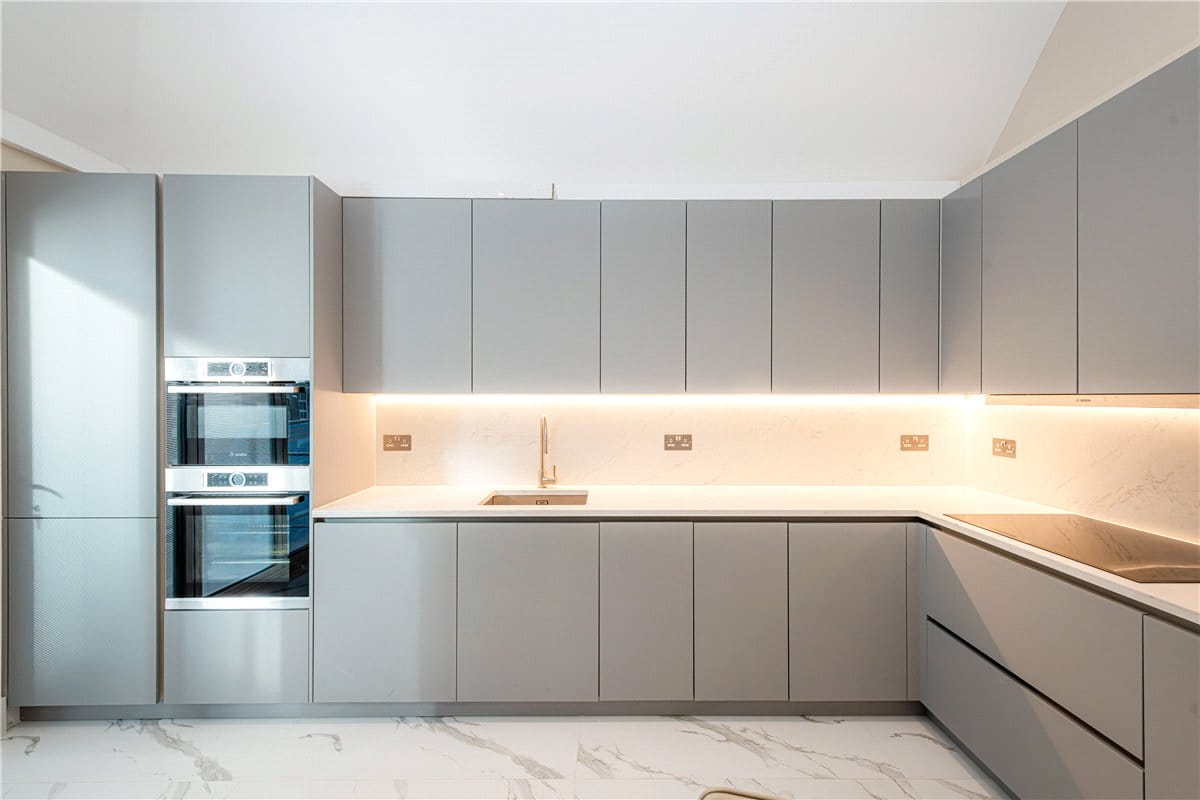 4 bedroom flat, Duke Street, Mayfair W1K - Available