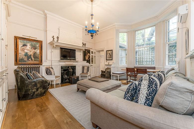 4 bedroom house, North Audley Street, Mayfair W1K - Available