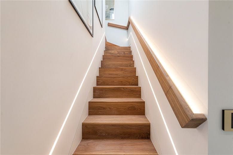 3 bedroom maisonette, South Molton Street, Mayfair W1K - Available