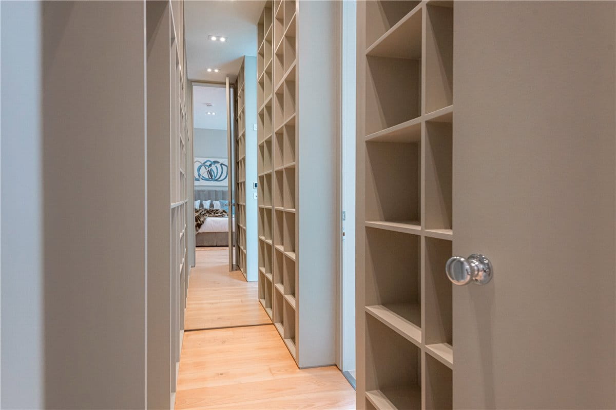 2 bedroom flat, South Audley Street, Mayfair W1K - Available