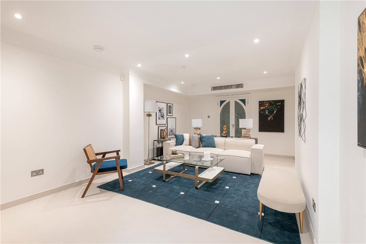 5 bedroom house, Catherine Place, Westminster SW1E - Available