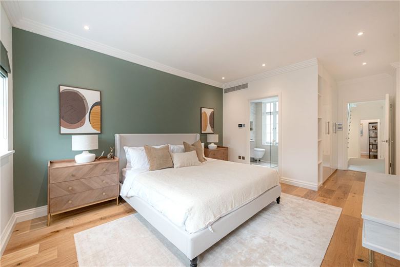 5 bedroom house, Catherine Place, Westminster SW1E - Available