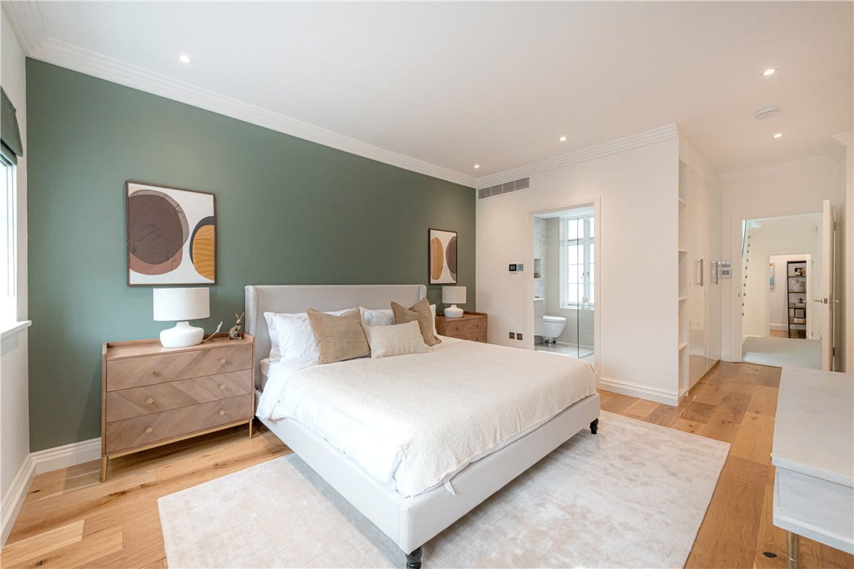 5 bedroom house, Catherine Place, Westminster SW1E - Available