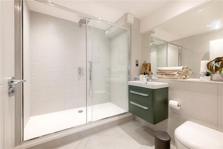 2 bedroom flat, Curzon Street, Mayfair W1J - Available