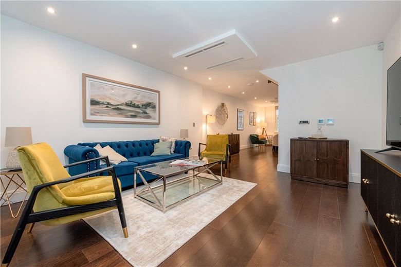 4 bedroom house, Catherine Place, Westminster SW1E - Available